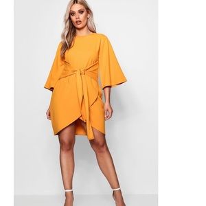 Boohoo “Plus Kimono Sleeve Tie Waist Wrap Dress”